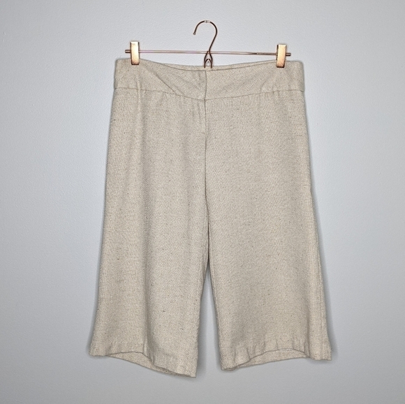 ✨3/$15 Plumeria cream wool blend shorts 9 - Picture 1 of 8